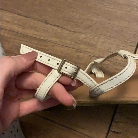 American eagle size 8 sandals - Picture 2 of 4